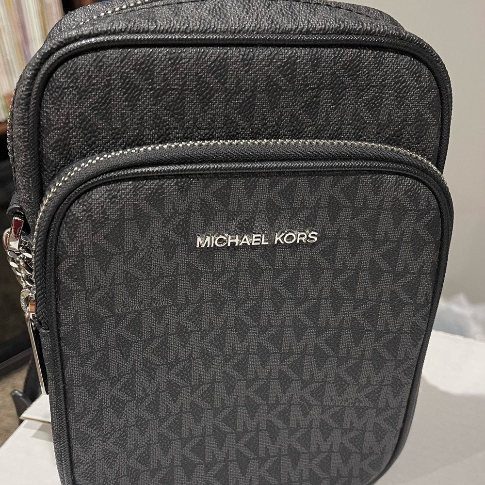Michael Kors JetSet Black Crossbody Bag
